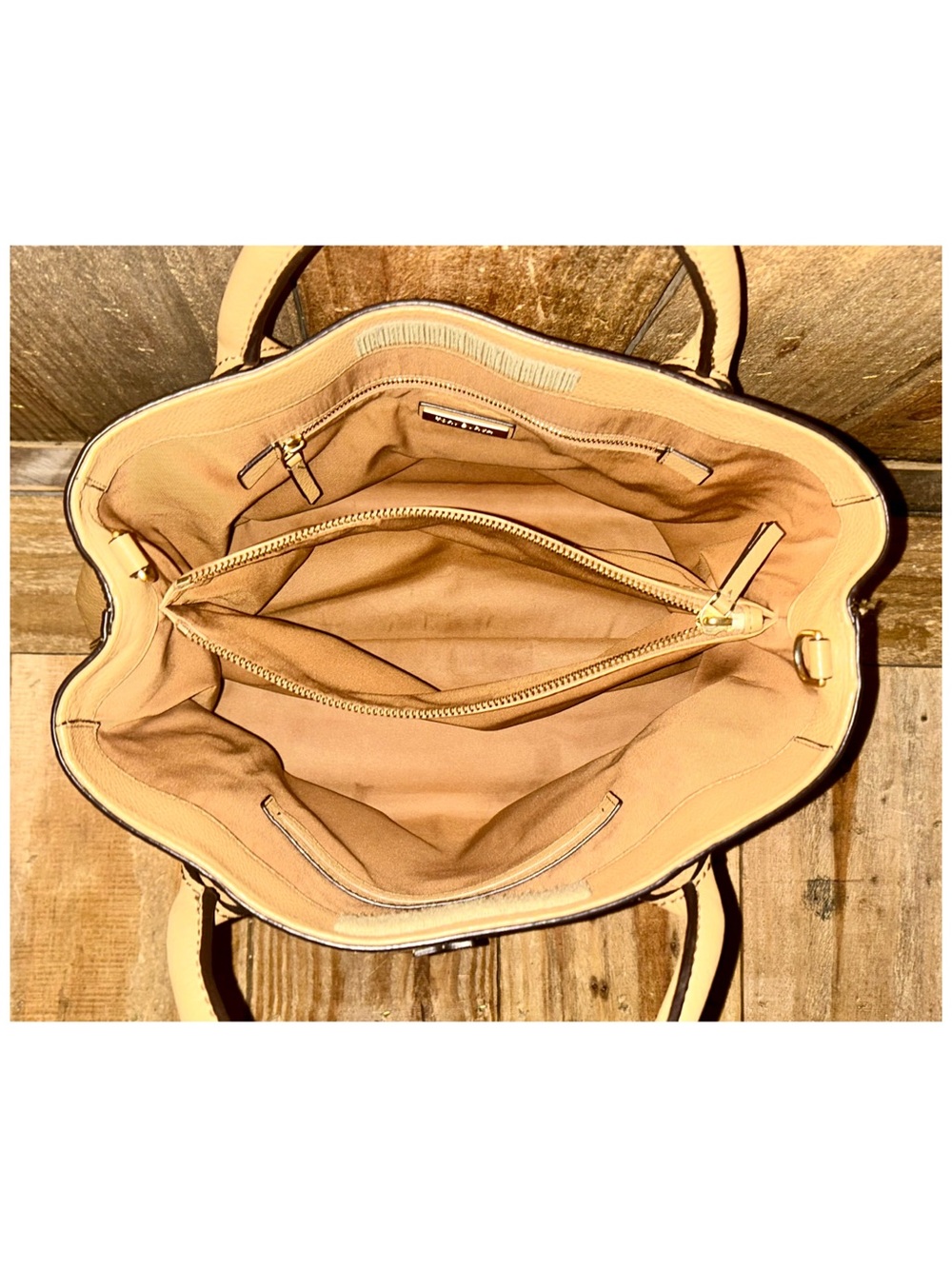 Tory Burch. McGraw Triple-Compartment Satchel with Free Scarf and Dust Bag. - Picture 6 of 16